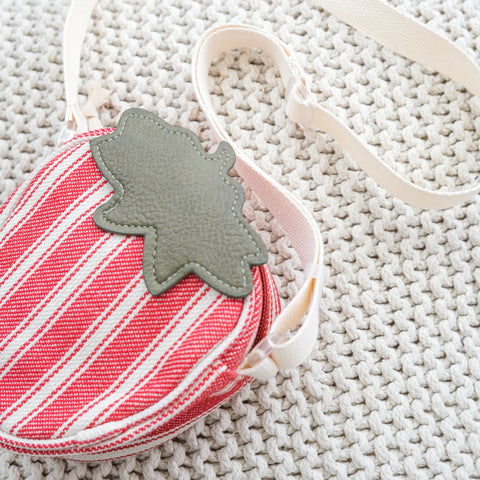 BERRY CUTE sling bag