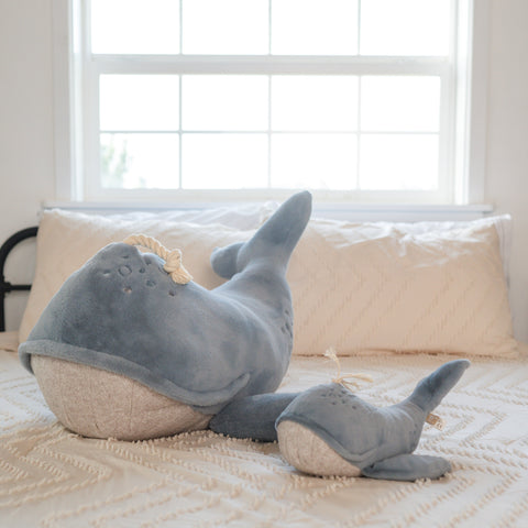 WHALE POUF