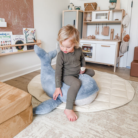 WHALE POUF