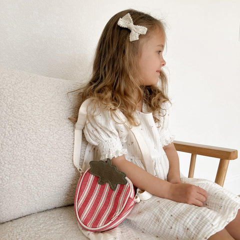BERRY CUTE sling bag