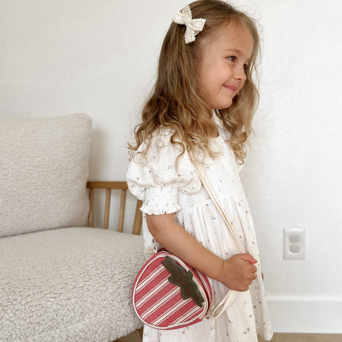 BERRY CUTE sling bag