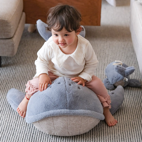 WHALE POUF