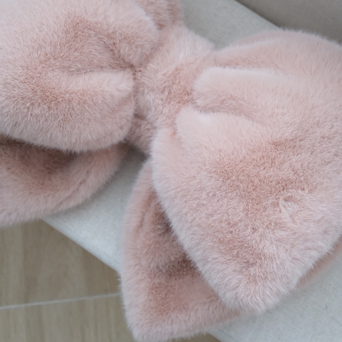 BOW PLUSH
