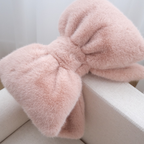 BOW PLUSH