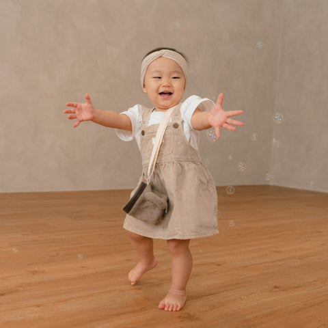 CAFE HOPPER sling bag