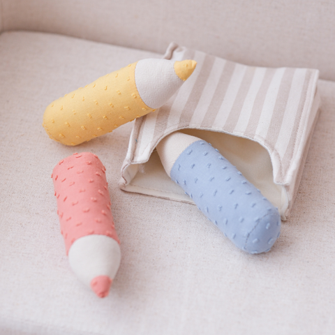 CRAYON RATTLES