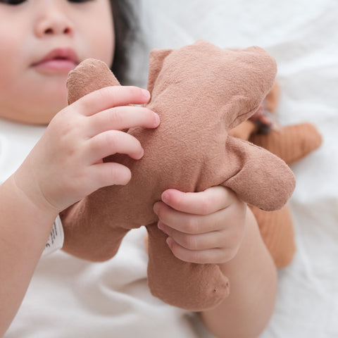 EMOTIONS GINGERBREAD MEN BEANIES