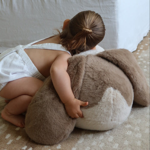 BUNNY POUF